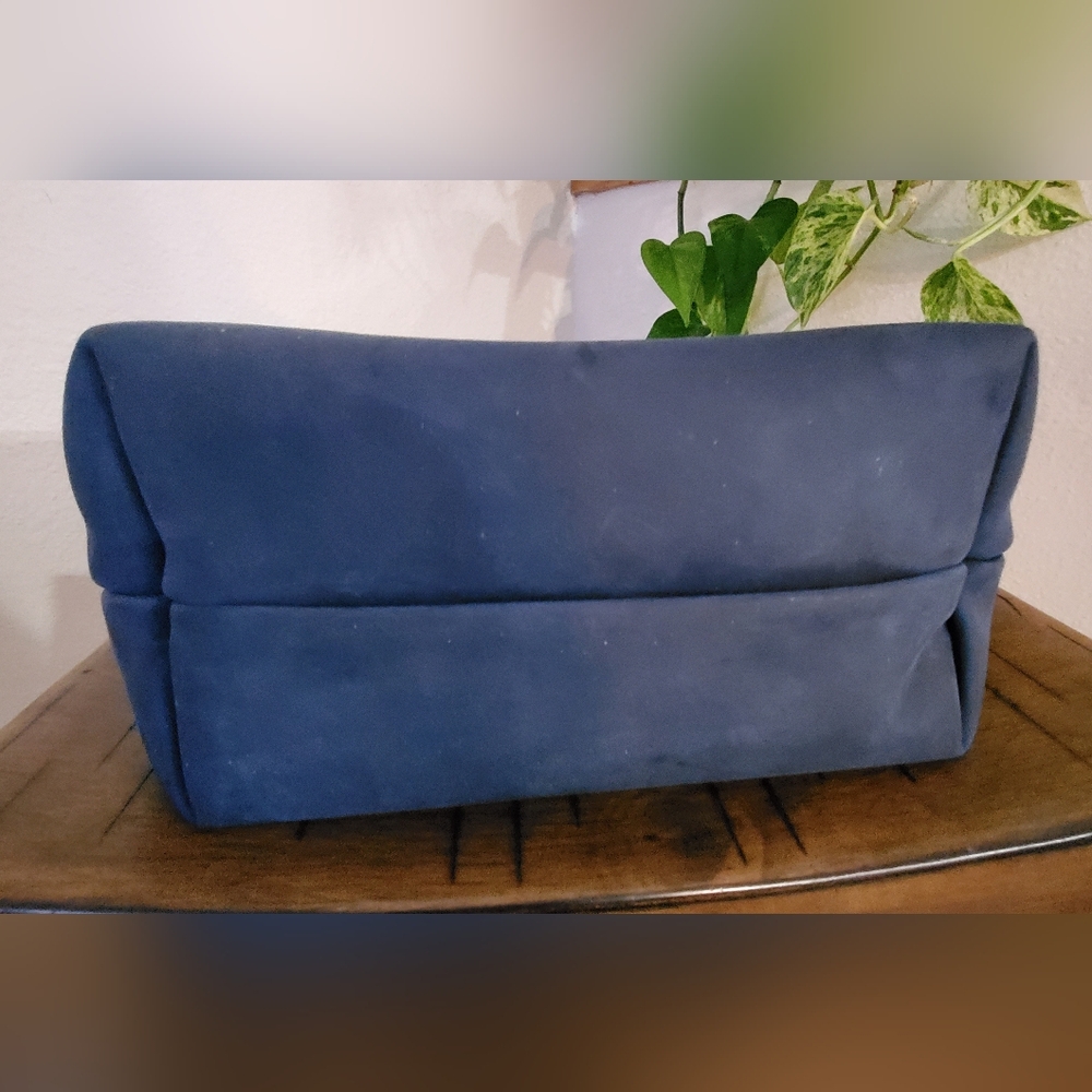 Portland Leather Deep Water Medium Tote - Picture 14 of 16
